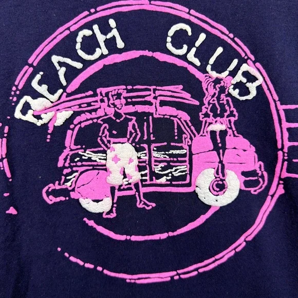 VINTAGE 90s Beach Club Jerzees Mens Graphic T Shirt Navy Textured USA Made - Picture 3 of 8